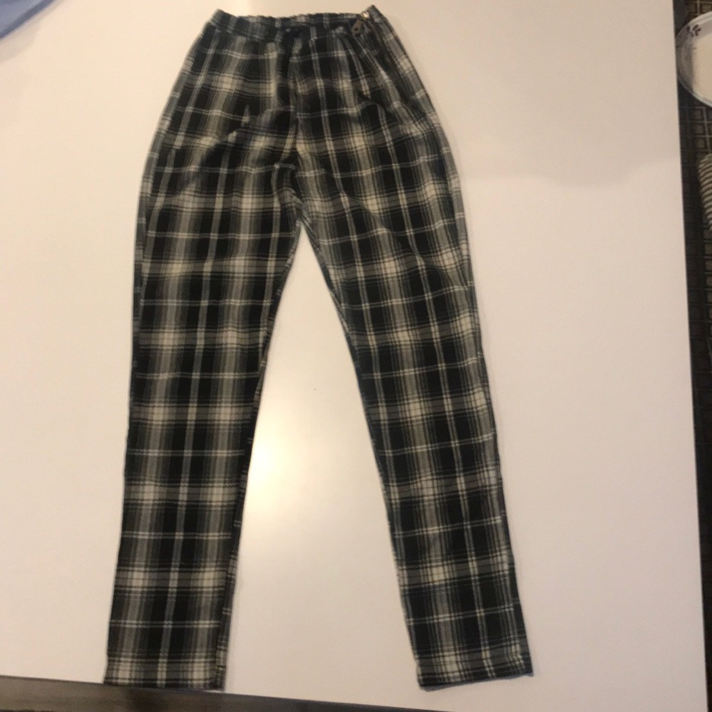 Barley worn Brandy Melville pants